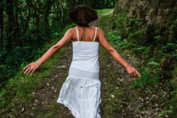Mujer que se siente libre