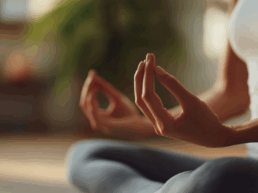 Mujer haciendo mindfullness